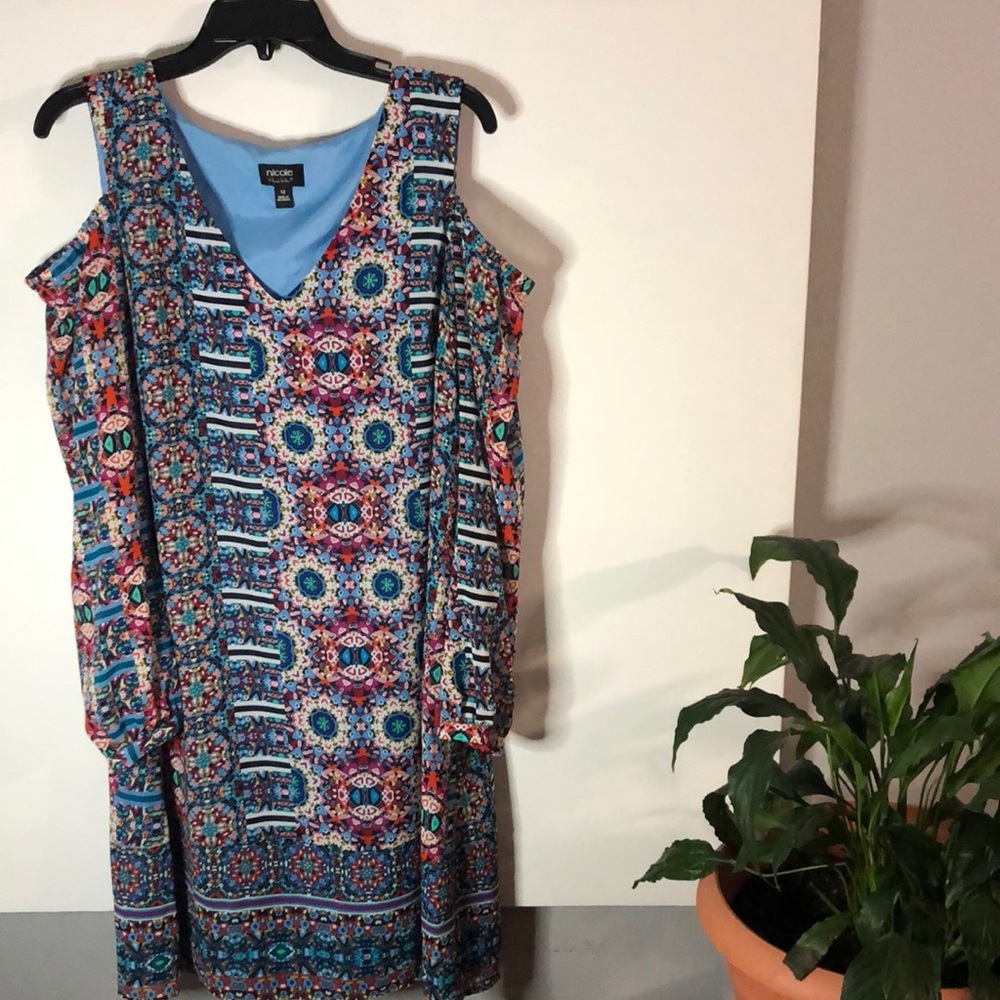 Nicole by Nicole Miller Cold Shoulder Kaleidoscope Dress  Women’s size12.